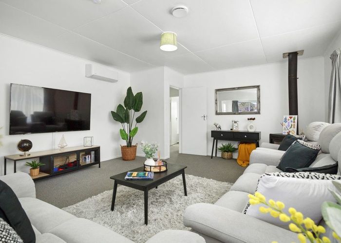  at 5 Norfolk Street, Wainuiomata, Lower Hutt, Wellington
