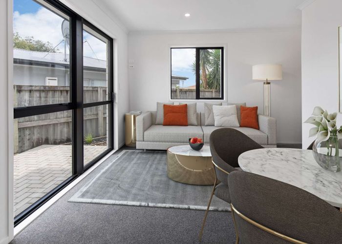  at 1/3 Snead Place, Hamilton East, Hamilton