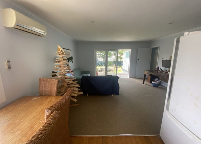  at 2/21 Wedgwood Avenue, Māngere East, Auckland