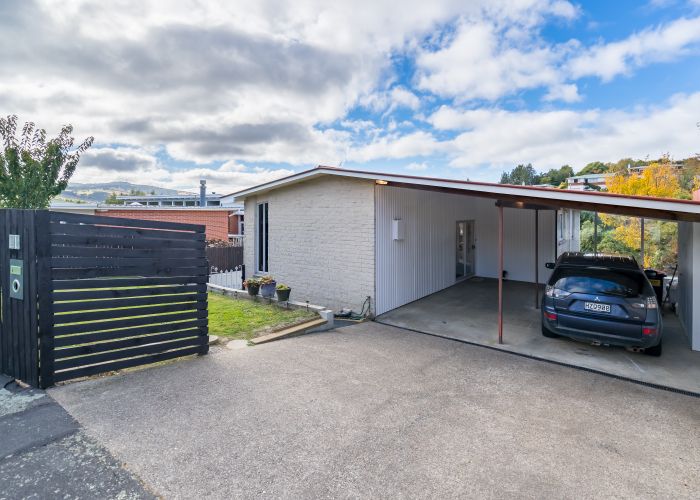  at 16 Pioneer Crescent, Helensburgh, Dunedin