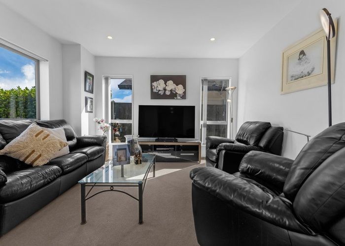  at 127 Harbourside Drive, Karaka, Papakura