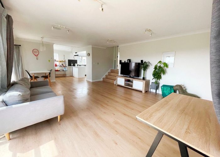  at 3/90 Aberdeen Road, Campbells Bay, North Shore City, Auckland