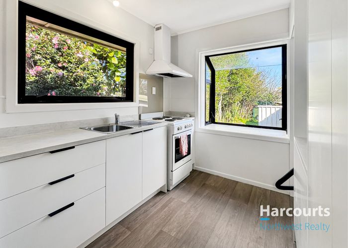  at 4 Strid Road, Te Atatu South, Waitakere City, Auckland