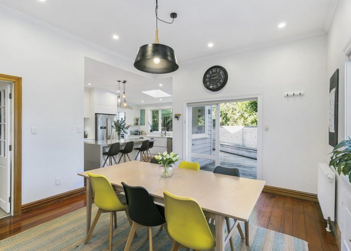  at 19 Waikowhai Street, Ngaio, Wellington