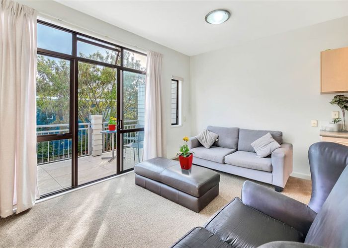  at 86/92 Bush Road, Albany, Auckland