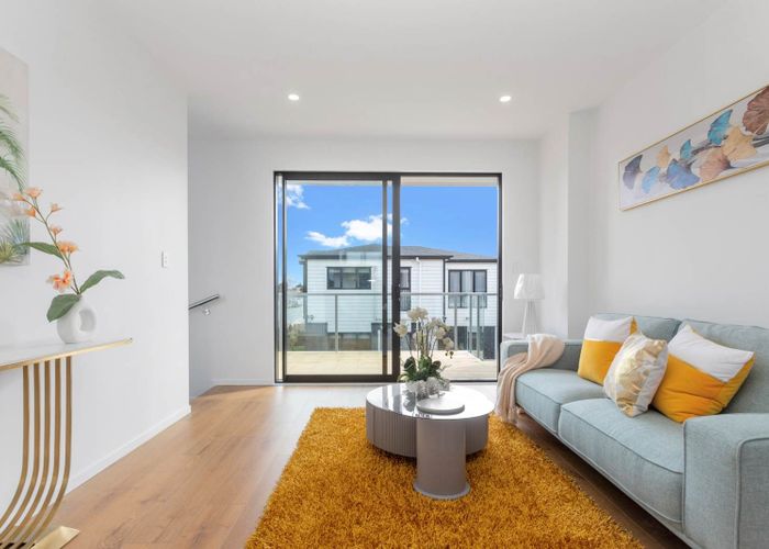  at 4/2A Cambridge Road, Manurewa, Manukau City, Auckland