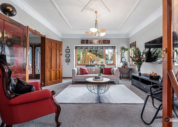  at 37 Pohutukawa Street, Woburn, Lower Hutt