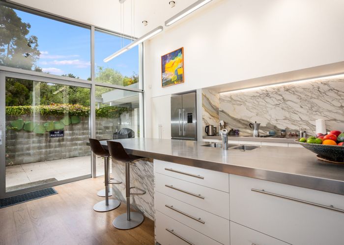  at 82 Blue Mountains Road, Pinehaven, Upper Hutt