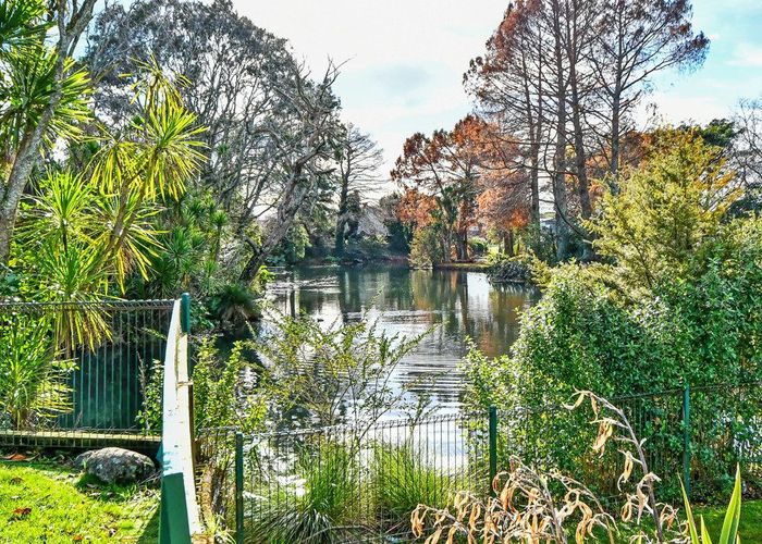  at 4 Lochview, Pukekohe, Franklin, Auckland