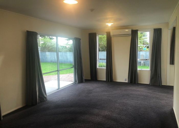  at 2/17 Donovan Road , Paraparaumu Beach, Kapiti Coast, Wellington