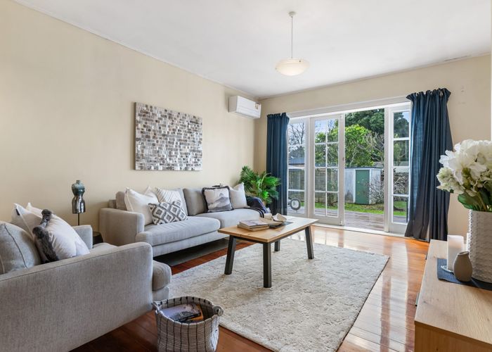  at 28 Parry Street, Sandringham, Auckland