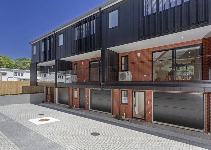  at 2/26 Morton Avenue, Forrest Hill, North Shore City, Auckland