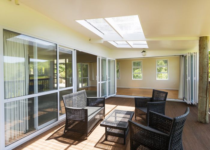  at 111 Pakowhai Road, Muriwai, Manutūkē