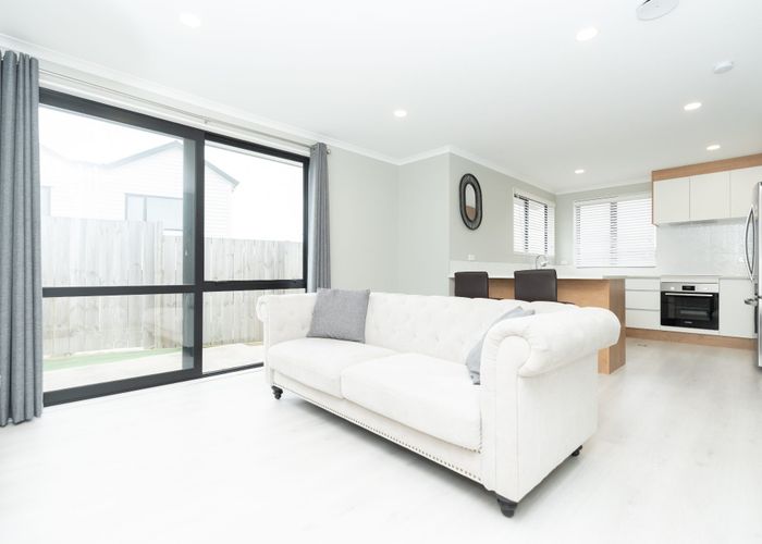  at 2/14 Arahi Place, Rototuna North, Hamilton