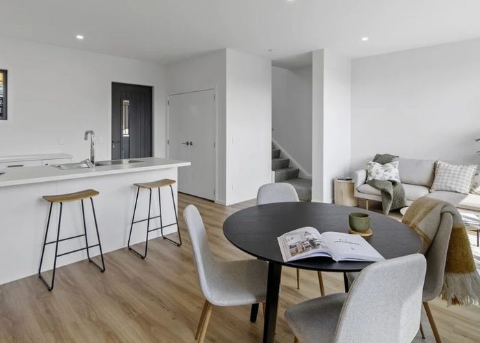  at 5/33 Raukawa Street, Stokes Valley, Lower Hutt, Wellington