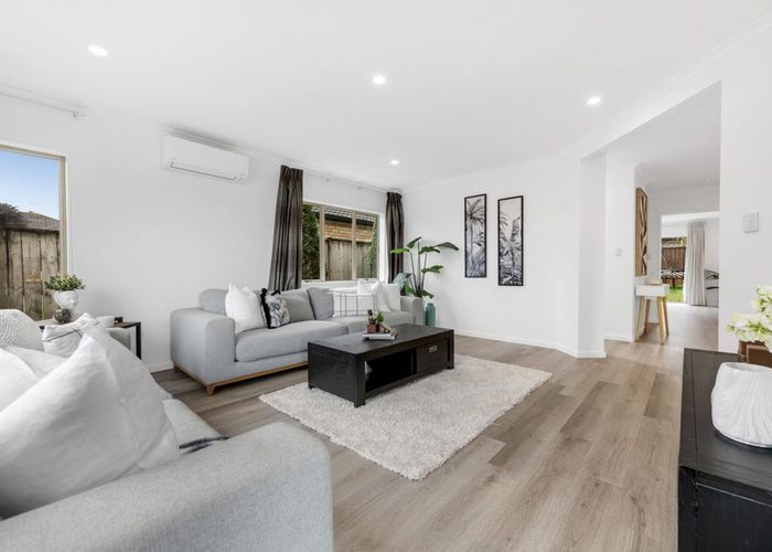  at 4 Villarosa Lane, Flat Bush, Manukau City, Auckland
