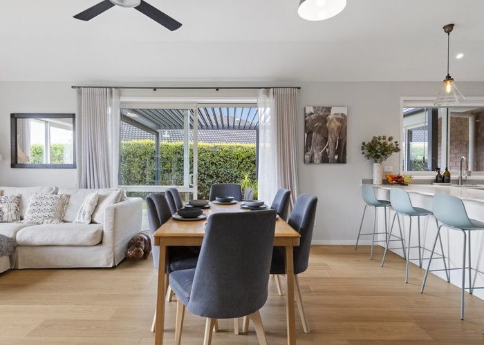  at 16 Searle Drive, Patumahoe, Pukekohe