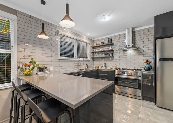  at 216 Welcome Bay Road, Welcome Bay, Tauranga, Bay Of Plenty