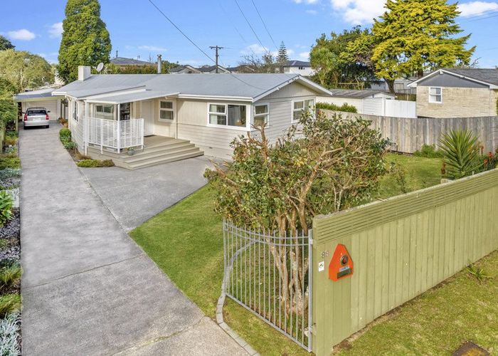  at 89 Gloria Avenue, Te Atatu Peninsula, Waitakere City, Auckland