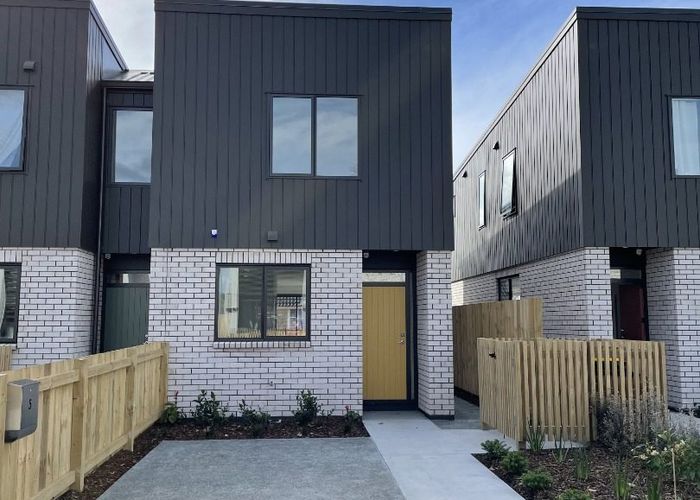  at 5 Manahi Lane, Panmure, Auckland City, Auckland