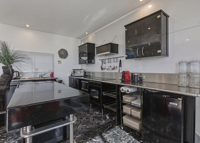  at 5 Weston Street, Moturoa, New Plymouth, Taranaki