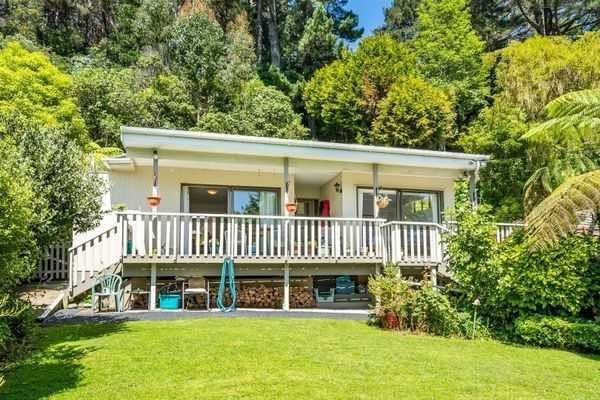  at 14 Hine Road, Wainuiomata, Lower Hutt