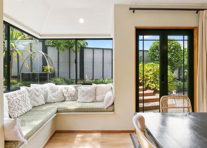  at 2/37 Wolsley Avenue, Milford, North Shore City, Auckland