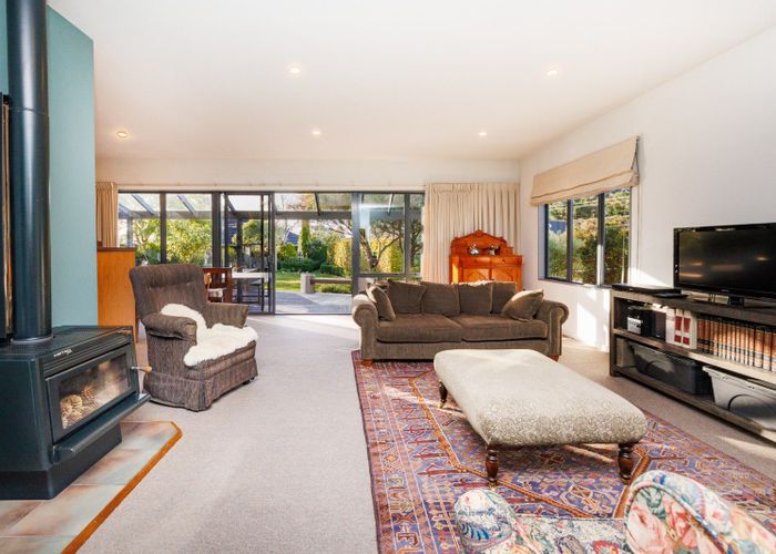  at 45 Waicola Drive, Fitzherbert, Palmerston North
