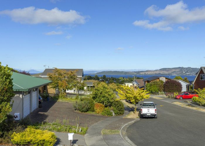  at 2/12 Golders Place, Richmond Heights, Taupō