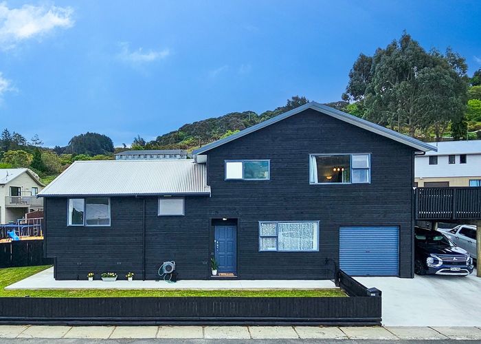  at 2/27 St Albans Street, Bradford, Dunedin