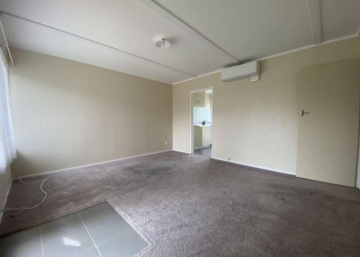  at 2/15b Clarke Road, Onehunga, Auckland City, Auckland