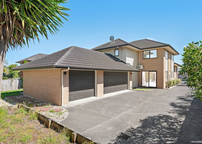  at 21 Fairbairn Place, East Tamaki Heights, Auckland