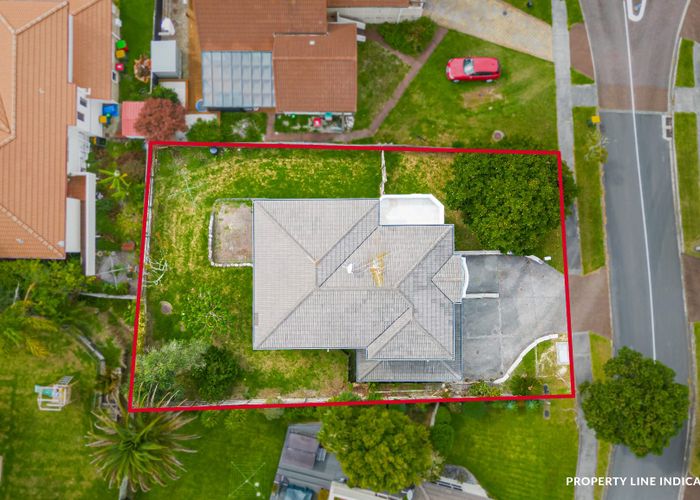  at 1 San Angelo Court, Henderson, Auckland
