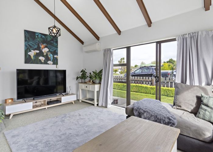  at 18F Raglan Street, Lansdowne, Masterton