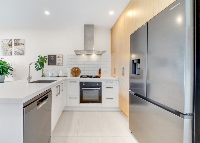  at 31 Katikati Drive, Manurewa, Manukau City, Auckland