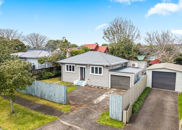  at 71 Renfrew Avenue, Sandringham, Auckland City, Auckland