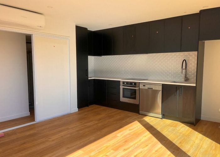 at 2/120 Edward Avenue, Edgeware, Christchurch City, Canterbury