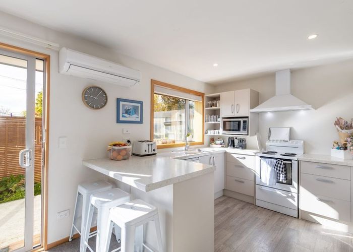  at 6 Buxton Terrace, St. Martins, Christchurch City, Canterbury