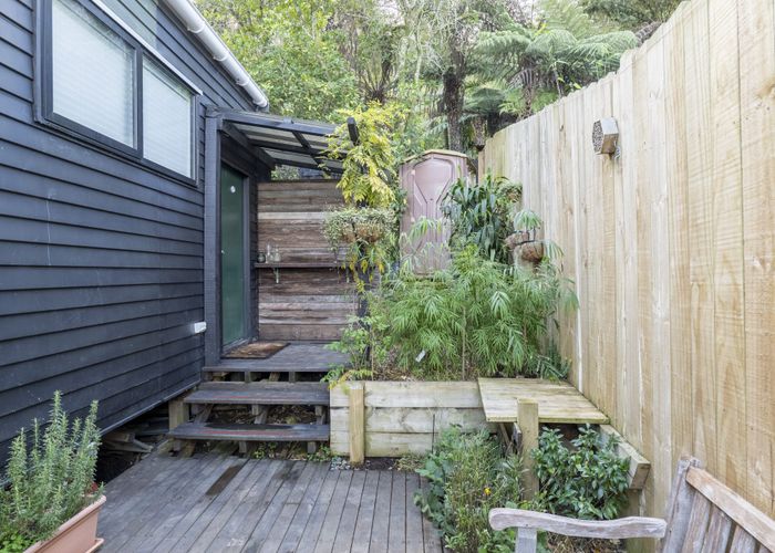  at 75 Fairview Crescent, Omiha, Waiheke Island, Auckland