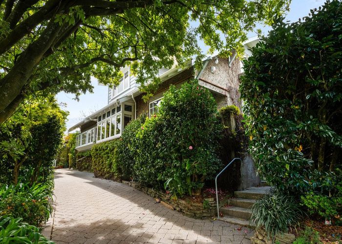  at 17 Te Aroha Street, Hamilton East, Hamilton, Waikato