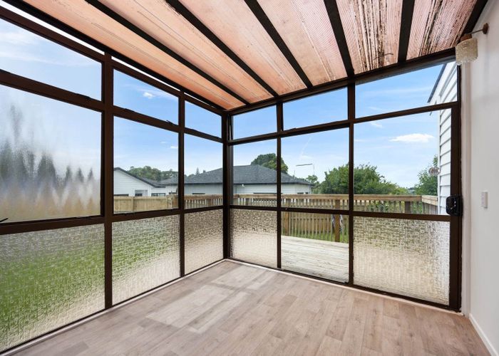  at 7 Shale Avenue, Massey, Auckland