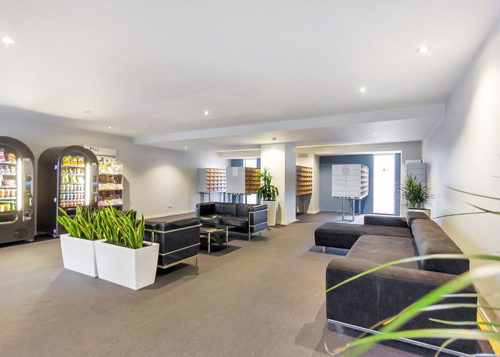  at 220/430 Queen Street, Auckland Central, Auckland