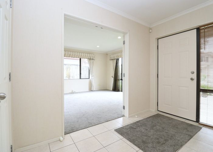  at 15 Erne Crescent, East Tamaki, Manukau City, Auckland