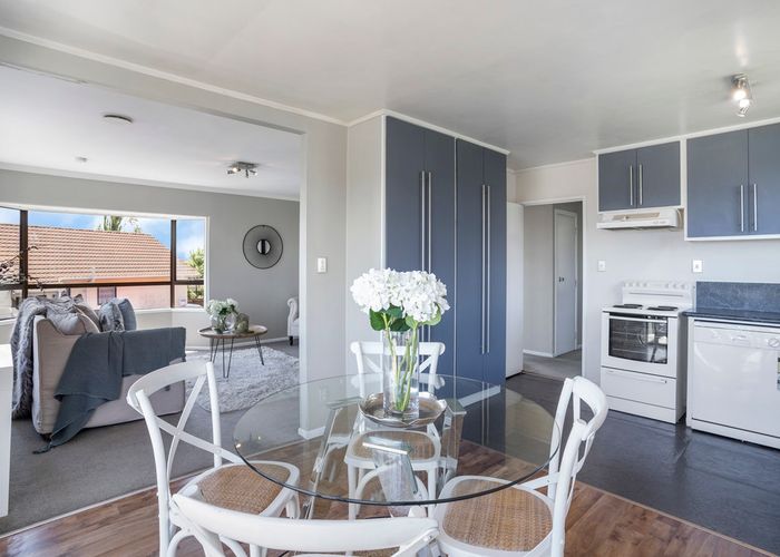  at 48 Hollyford Drive, Clover Park, Auckland