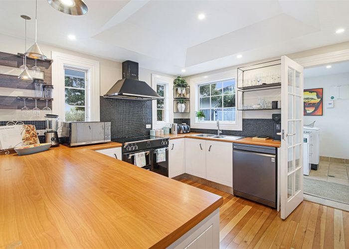 at 82 Aston Drive, Waimairi Beach, Christchurch