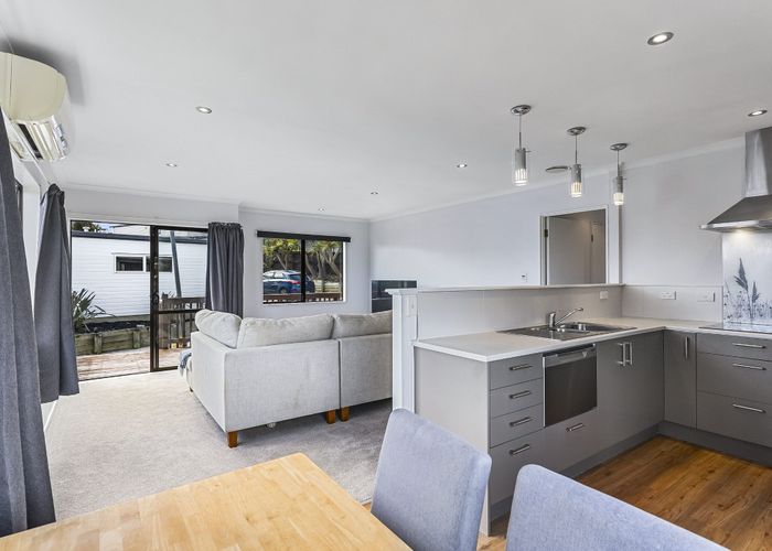  at 36 Brian Crescent, Stanmore Bay, Rodney, Auckland