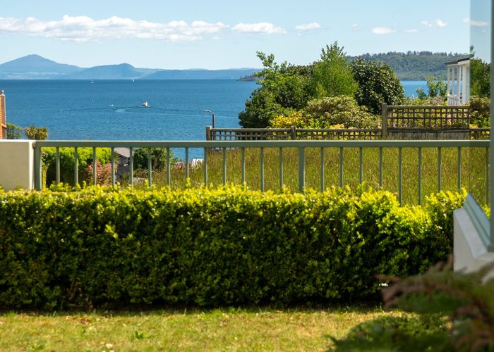  at 2/24 Harvey Street, Waipahihi, Taupō