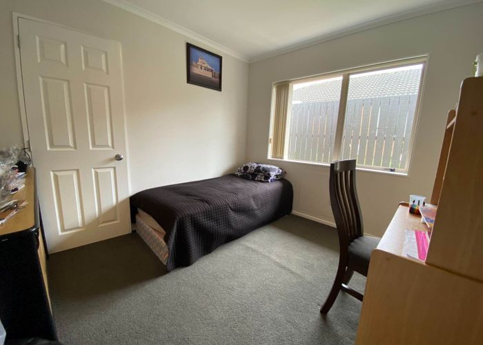  at 34 Legacy Drive, Henderson, Waitakere City, Auckland