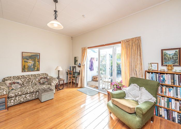  at 47 Young Street, Whanganui East, Whanganui