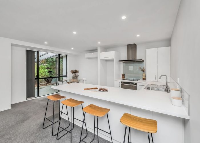  at 2 Ader Close, Halswell, Christchurch City, Canterbury